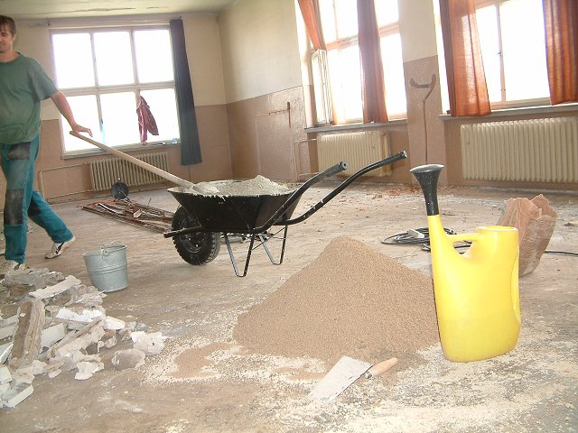 img00018.jpg